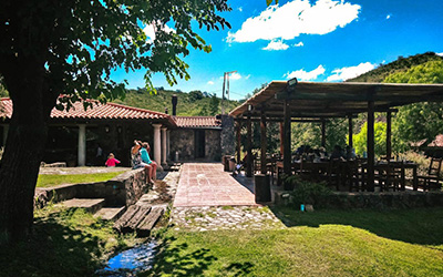Imagen de la galeria comedor de Estancia Candonga, Córdoba, Argentina.