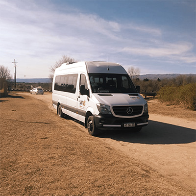 Imagen de vehiculo de flota de transporte Nativo Viajes