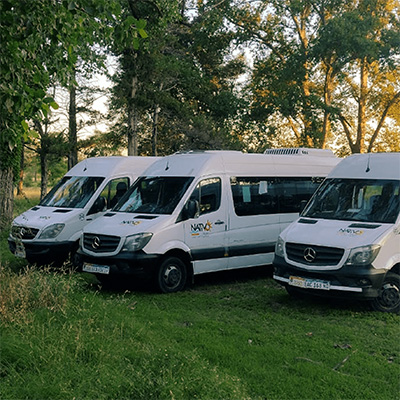 Imagen de vehiculo de flota de transporte Nativo Viajes